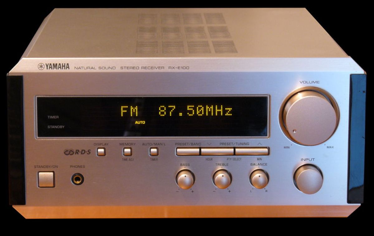 Yamaha RX-E100  2 X 40 W Gris