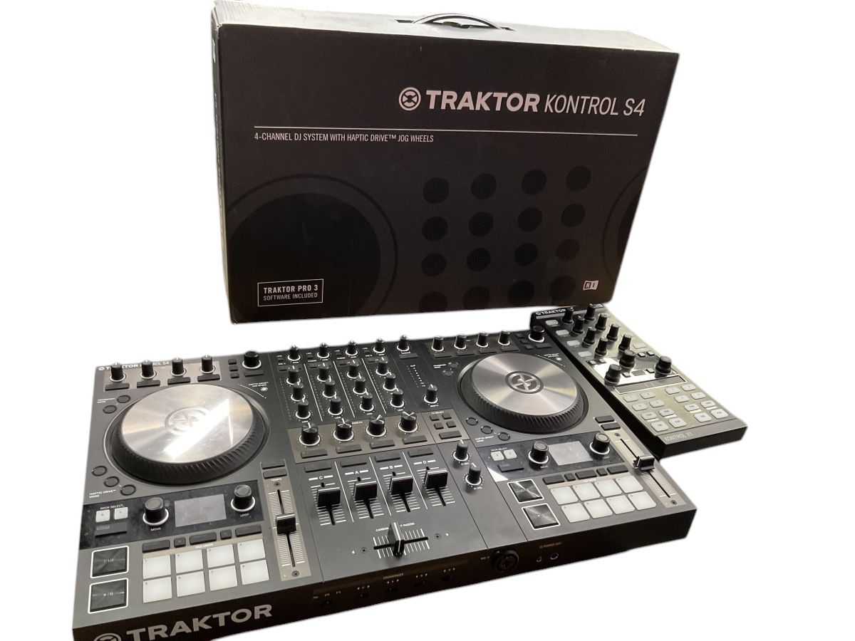Native Instruments Traktor Kontrol S4 MK3 + Kontrol X1 MK2