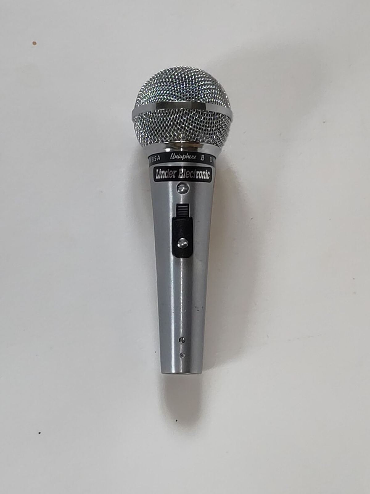 Shure 588SA Micro chant / scène Gris
