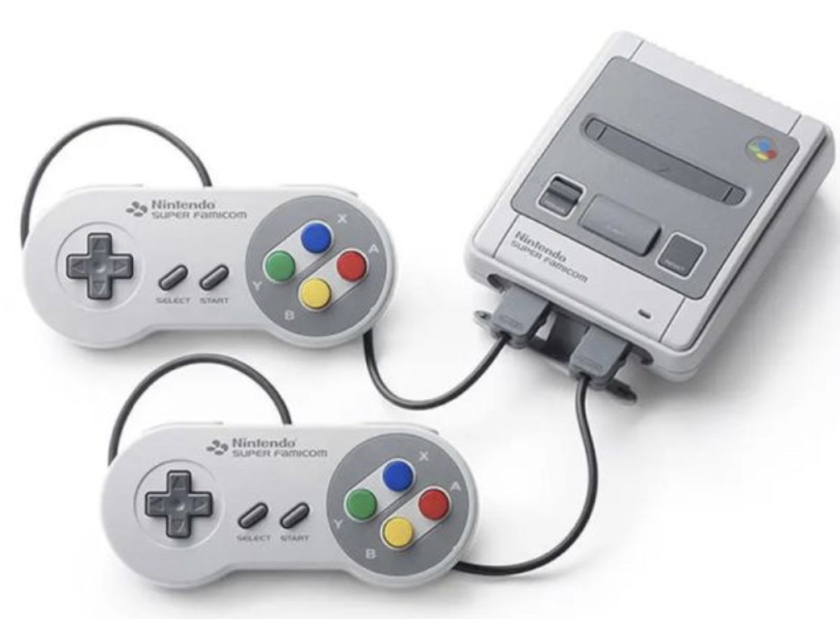 Nintendo SNES Mini Gris avec 2 manettes Console