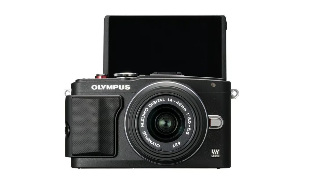 Olympus E-PL6 + OBJ 14-42mm 1:3.5-5.6