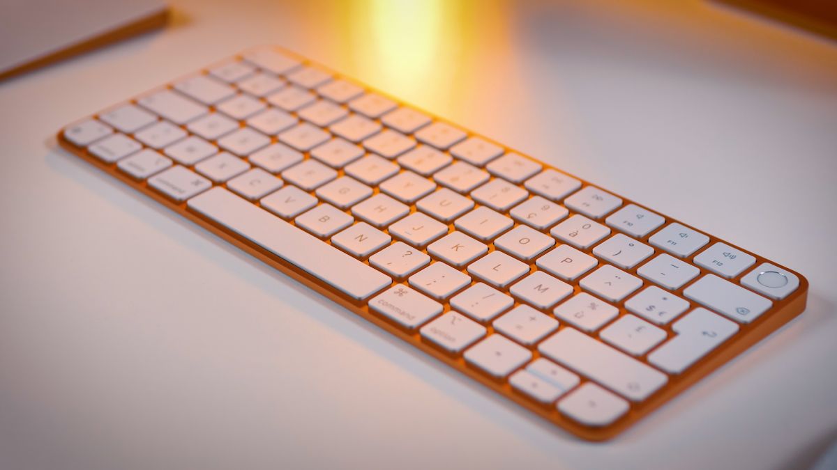 Apple Magic Keyboard avec Touch ID clavier bluetooth rose
