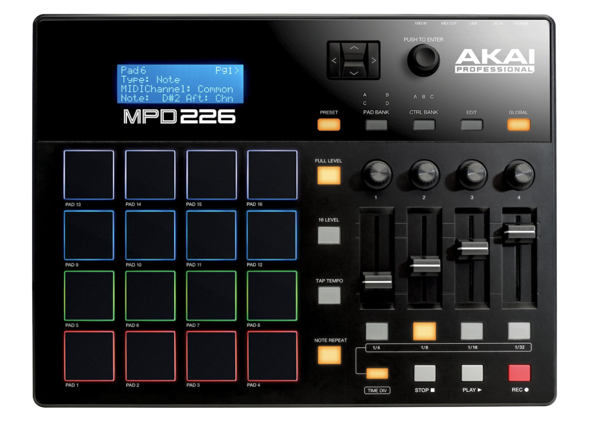 Akai MPD226